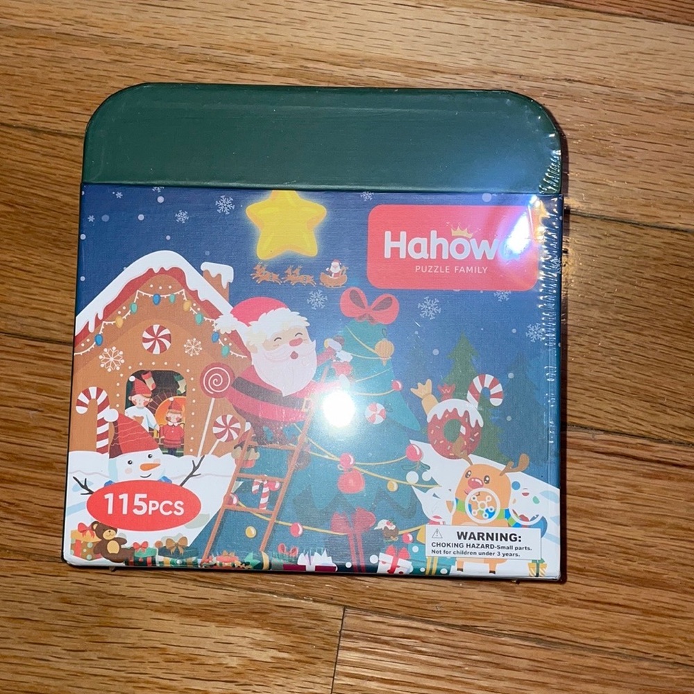 ❗️SALE❗️Brand New Puzzles 🧩  with Package Bag